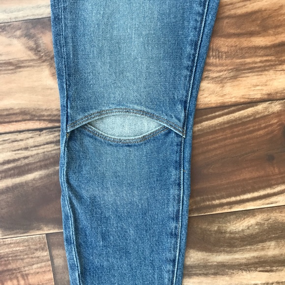 Frame Denim Le High Skinny Cutout Lewis Hill Jeans - Picture 5 of 5